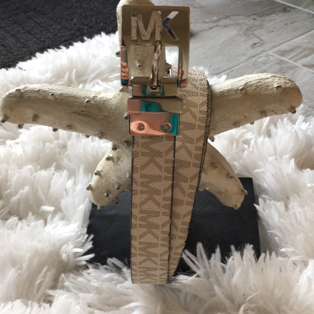 Michael Kors belt